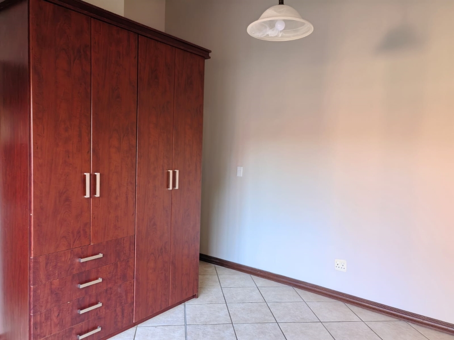 To Let 3 Bedroom Property for Rent in Waterval East North West
